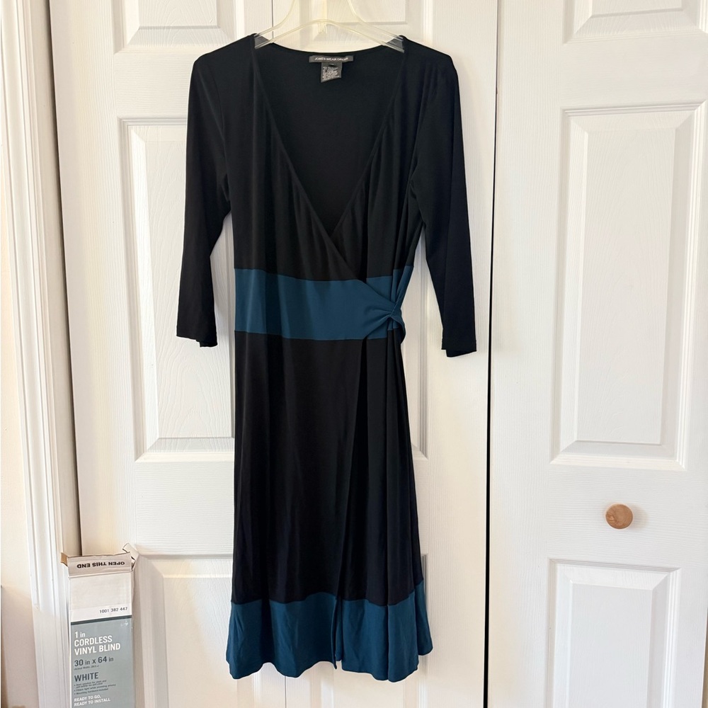 Jones Wear black wrap dress size 12